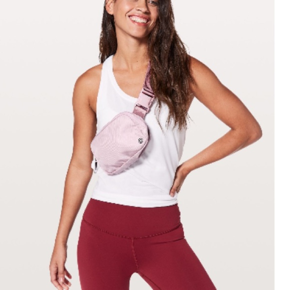 Lululemon Athletica Misty Pink Crossbody Bag - Picture 15 of 16